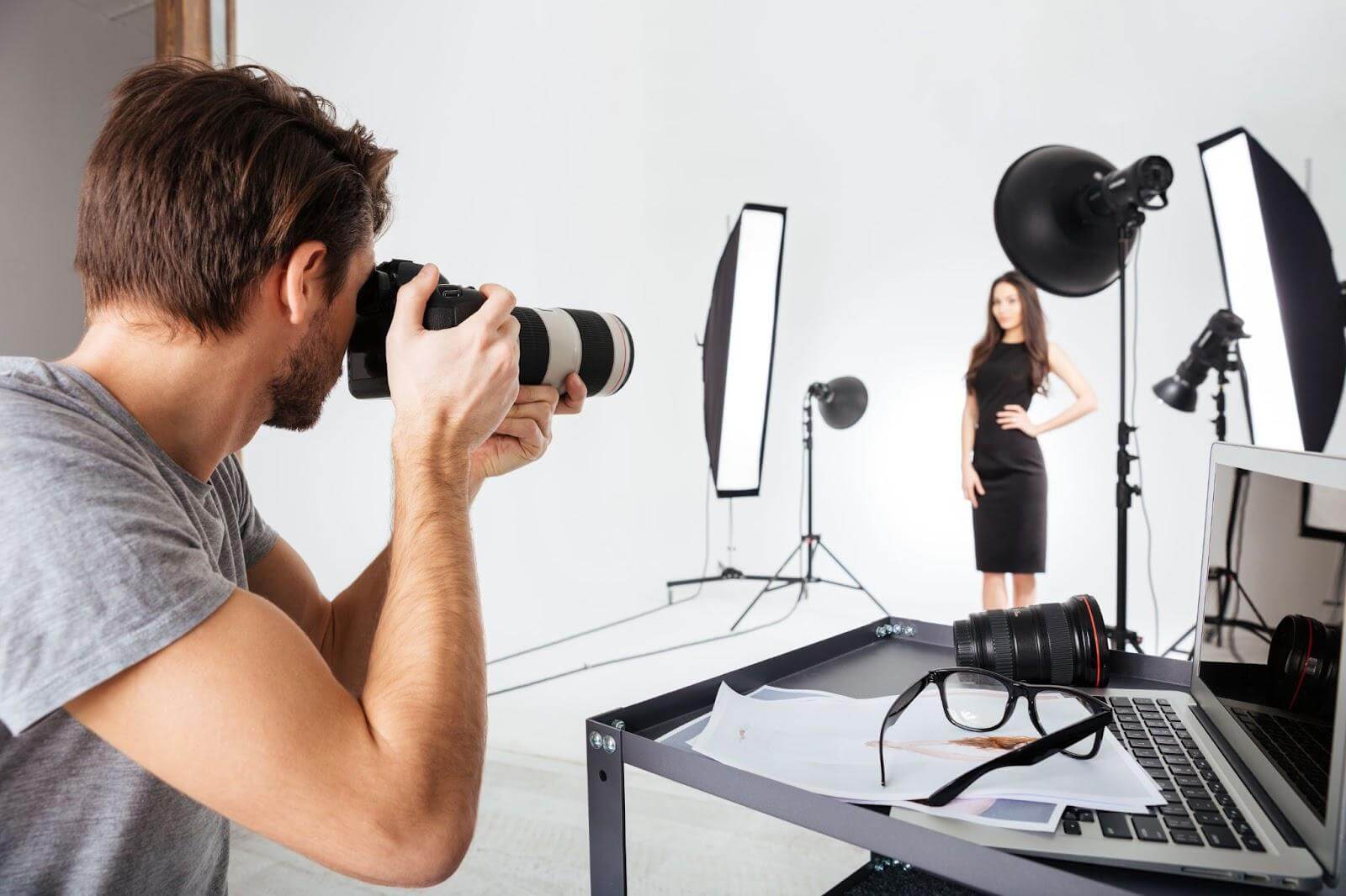 What Factors Affect the Price of a Professional Photo Shoot?